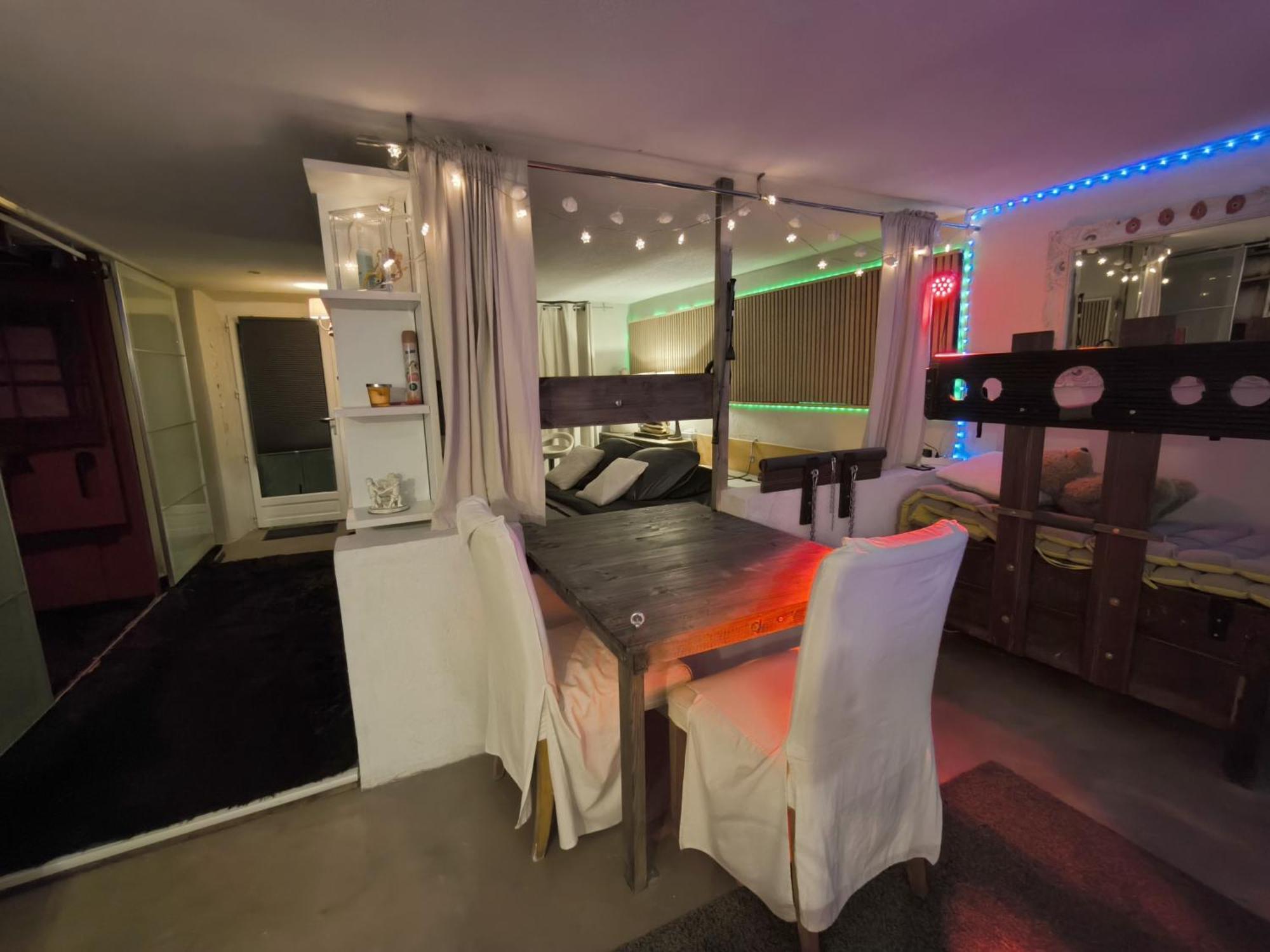 Love-Room Discret 40 M2 Bormes Les Mimosas Village Avec Terrasse Bormes-les-Mimosas Exterior foto